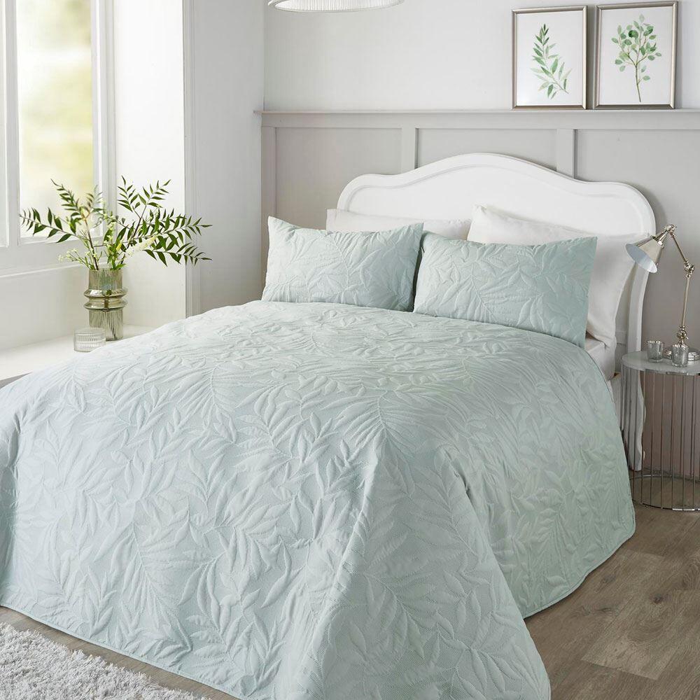 Serene Luana Pinsonic Stitch Quilted Bedspread