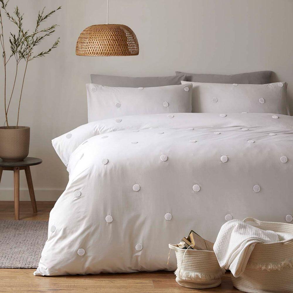 Appletree Signature Dot Garden 100% Cotton Tufted Duvet Cover Set