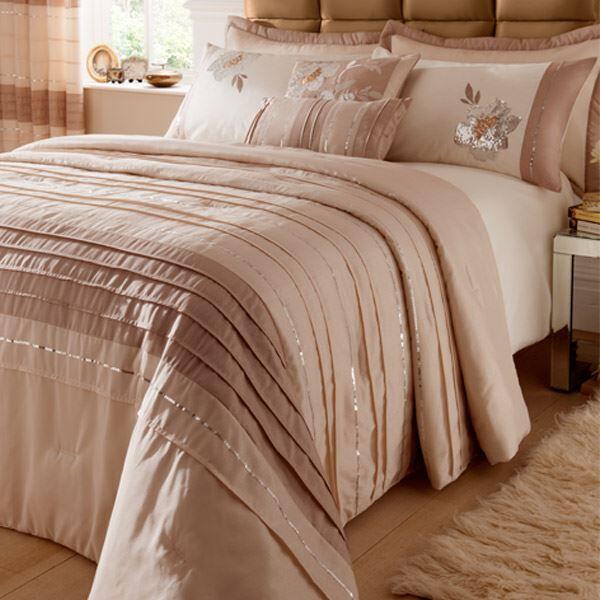 Catherine Lansfield Sequin Floral Quilted Bedspread, Natural, 240 x 260 Cm